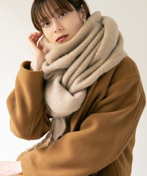 バイカラー 暗くなりがちな冬コーデにプラス CHANEL マフラー 藤ヶ谷君着用【CHANEL】カシミヤ ストール マフラー バイカラー