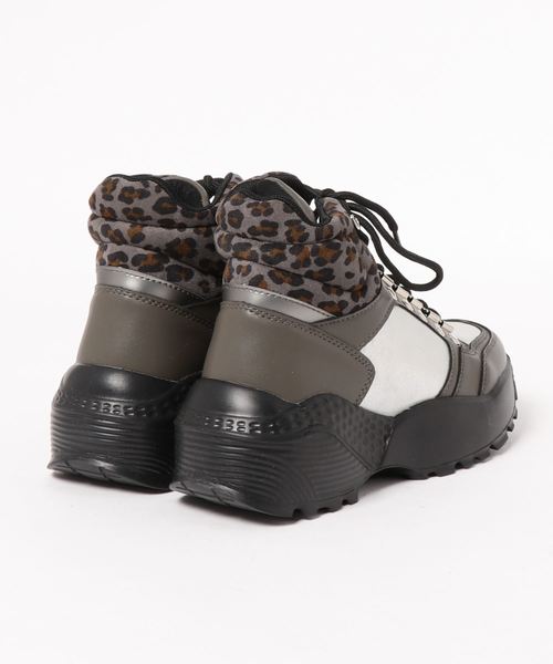 BELLUNA（ベルーナ）の「ハイカット厚底ソールスニーカー（スニーカー・レディース・ブラック/グレー・SMALL/MEDIUM/LARGE/X-LARGE）」の3枚目の写真