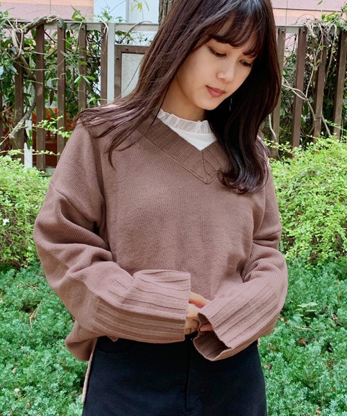 apres jour(アプレジュール)の「Vネックニット【ZOZOTOWN限定アイテム】(ニット/セーター・レディース・ダークブラウン/ベージュ/モカ/ライトベージュ・フリー)」の1枚目の写真