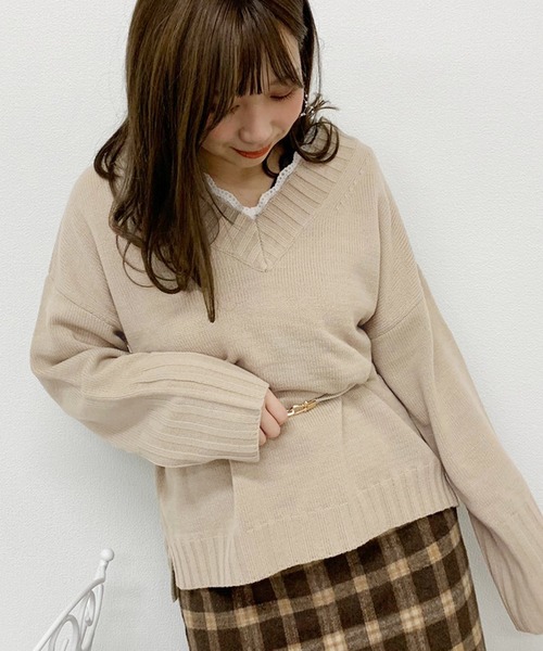 apres jour(アプレジュール)の「Vネックニット【ZOZOTOWN限定アイテム】(ニット/セーター・レディース・ダークブラウン/ベージュ/モカ/ライトベージュ・フリー)」の5枚目の写真