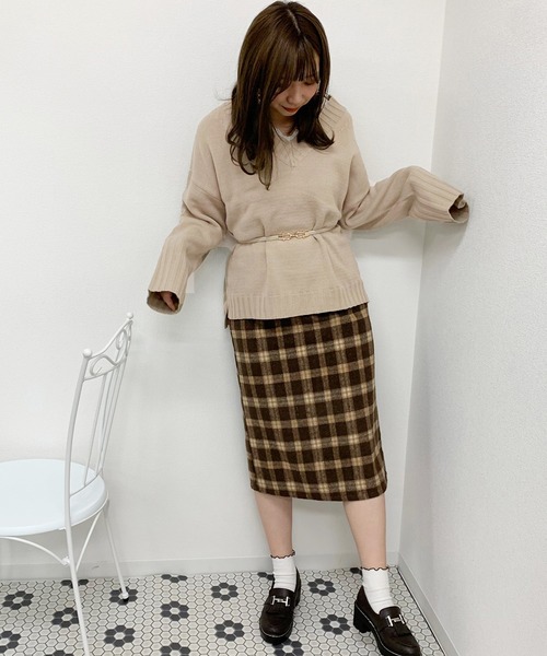 apres jour(アプレジュール)の「Vネックニット【ZOZOTOWN限定アイテム】(ニット/セーター・レディース・ダークブラウン/ベージュ/モカ/ライトベージュ・フリー)」の20枚目の写真