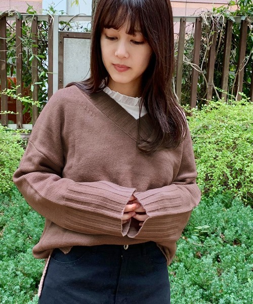 apres jour(アプレジュール)の「Vネックニット【ZOZOTOWN限定アイテム】(ニット/セーター・レディース・ダークブラウン/ベージュ/モカ/ライトベージュ・フリー)」の11枚目の写真