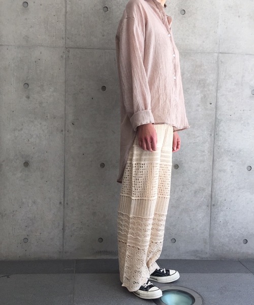 minius（ミニウス）の「ミニウス/SHEERシャツ/レディース  長袖　オーバーサイズ  ドロップショルダー（シャツ/ブラウス・レディース・ベージュ/オフホワイト・MEDIUM）」の8枚目の写真