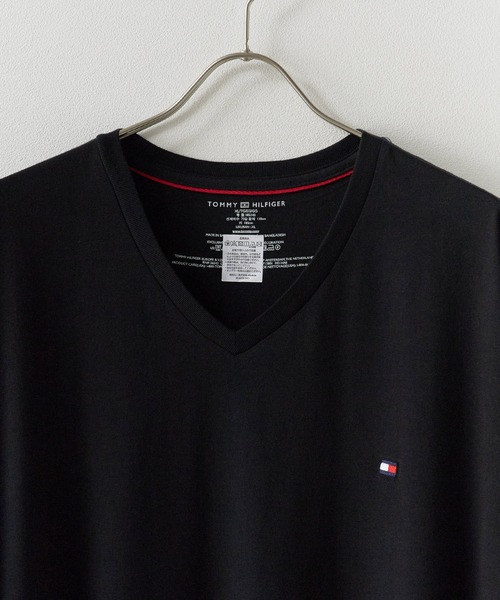 TOMMY HILFIGER(トミーヒルフィガー)の「Tommy Hilfiger/トミーヒルフィガー VネックTシャツ 半袖Tシャツ メンズ 秋物 秋服 2026年秋冬(Tシャツ/カットソー・メンズ・ブラック/ホワイト/ネイビー・M/L/XL/S)」の20枚目の写真