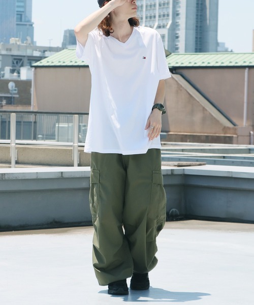TOMMY HILFIGER(トミーヒルフィガー)の「Tommy Hilfiger/トミーヒルフィガー VネックTシャツ 半袖Tシャツ メンズ 秋物 秋服 2026年秋冬(Tシャツ/カットソー・メンズ・ブラック/ホワイト/ネイビー・M/L/XL/S)」の7枚目の写真