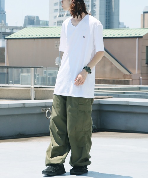 TOMMY HILFIGER(トミーヒルフィガー)の「Tommy Hilfiger/トミーヒルフィガー VネックTシャツ 半袖Tシャツ メンズ 秋物 秋服 2026年秋冬(Tシャツ/カットソー・メンズ・ブラック/ホワイト/ネイビー・M/L/XL/S)」の8枚目の写真