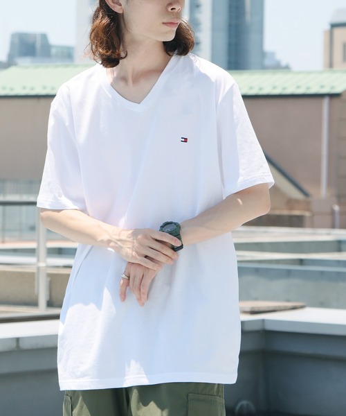 TOMMY HILFIGER(トミーヒルフィガー)の「Tommy Hilfiger/トミーヒルフィガー VネックTシャツ 半袖Tシャツ メンズ 秋物 秋服 2026年秋冬(Tシャツ/カットソー・メンズ・ブラック/ホワイト/ネイビー・M/L/XL/S)」の6枚目の写真