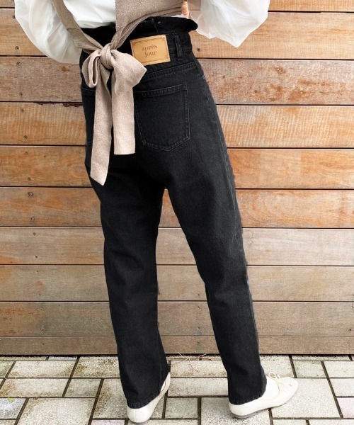 apres jour（アプレジュール）の「アプレロゴパッチテーパードパンツ【ZOZOTOWN限定アイテム】【4AP】（デニムパンツ・レディース・ブラック/オフホワイト/ダークブルー・SMALL/MEDIUM/LARGE）」の16枚目の写真