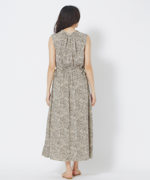 qualite（カリテ）の「ペイント柄2WAYワンピース（ワンピース・レディース・ベージュ/ブルー/ブラック・フリー）」の17枚目の写真