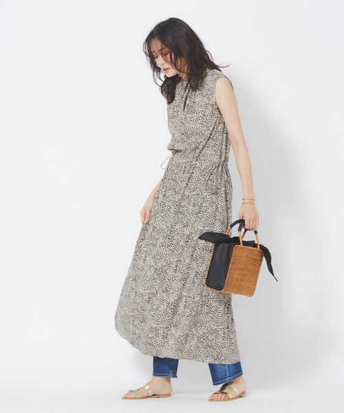 qualite（カリテ）の「ペイント柄2WAYワンピース（ワンピース・レディース・ベージュ/ブルー/ブラック・フリー）」の16枚目の写真