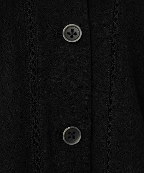 AZUL by moussy（アズールバイマウジー）の「WAIST GATHER POCKET SHIRT/ウエストガーターポケットシャツ（シャツ/ブラウス・レディース・ブラック/キャメル/ライトベージュ・FREE）」の22枚目の写真