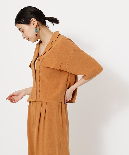 AZUL by moussy（アズールバイマウジー）の「WAIST GATHER POCKET SHIRT/ウエストガーターポケットシャツ（シャツ/ブラウス・レディース・ブラック/キャメル/ライトベージュ・FREE）」の15枚目の写真