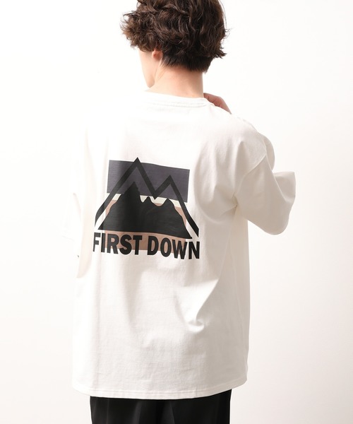 FIRST DOWN(ファーストダウン)の「【FIRST DOWN/ファーストダウン】別注バックプリントTEE(Tシャツ/カットソー・メンズ・ホワイト/ブラック/ベージュ・M/L)」の1枚目の写真