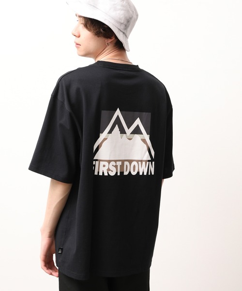 FIRST DOWN(ファーストダウン)の「【FIRST DOWN/ファーストダウン】別注バックプリントTEE(Tシャツ/カットソー・メンズ・ホワイト/ブラック/ベージュ・M/L)」の2枚目の写真