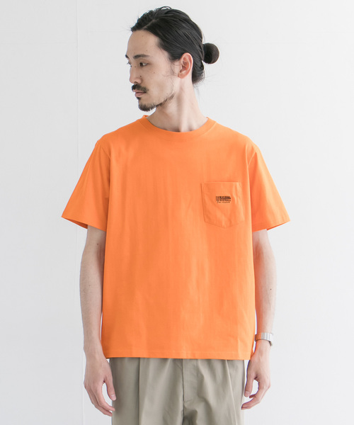 UNIVERSAL OVERALL(ユニバーサルオーバーオール)の「『別注』UNIVERSAL OVERALL×URBAN RESEARCH エンブロイダリーTシャツ(Tシャツ/カットソー・メンズ・ホワイト/ベージュ/オレンジ/ミント・SMALL/MEDIUM/LARGE)」の8枚目の写真
