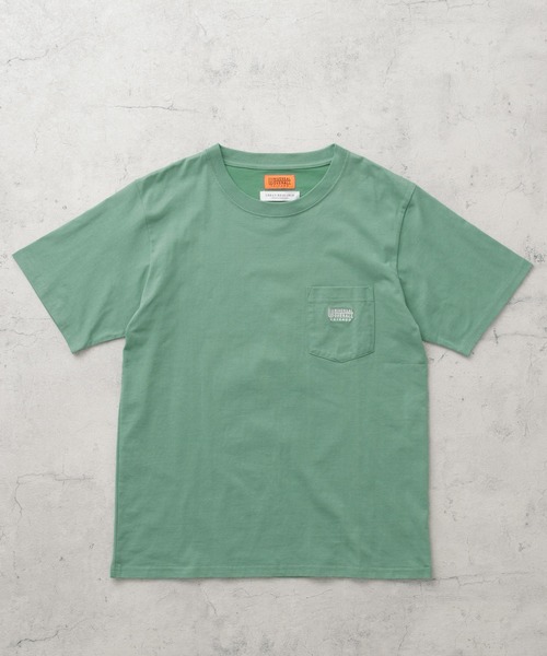 UNIVERSAL OVERALL(ユニバーサルオーバーオール)の「『別注』UNIVERSAL OVERALL×URBAN RESEARCH エンブロイダリーTシャツ(Tシャツ/カットソー・メンズ・ホワイト/ベージュ/オレンジ/ミント・SMALL/MEDIUM/LARGE)」の4枚目の写真