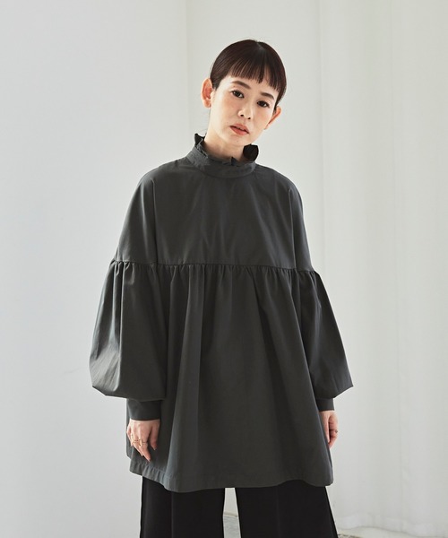 Libra Cue（リブラ キュー）の「Libra フリルカラーボリュームブラウス（シャツ/ブラウス・レディース・ダークグレー/ホワイト・FREE）」の17枚目の写真