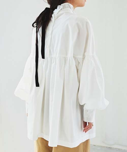 Libra Cue（リブラ キュー）の「Libra フリルカラーボリュームブラウス（シャツ/ブラウス・レディース・ダークグレー/ホワイト・FREE）」の21枚目の写真