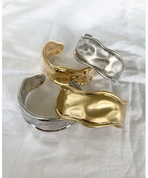 ゆるやかウェーブバングル