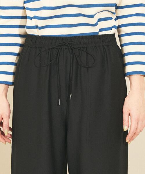 BEAUTY&YOUTH UNITED ARROWS（ビューティーアンドユースユナイテッドアローズ）の「BY∴ ツイルパッチポケットイージーパンツ -ウォッシャブル-（その他パンツ・レディース・ブラック/ブラウン/ケリー/ロイヤルブルー・M/S）」の8枚目の写真