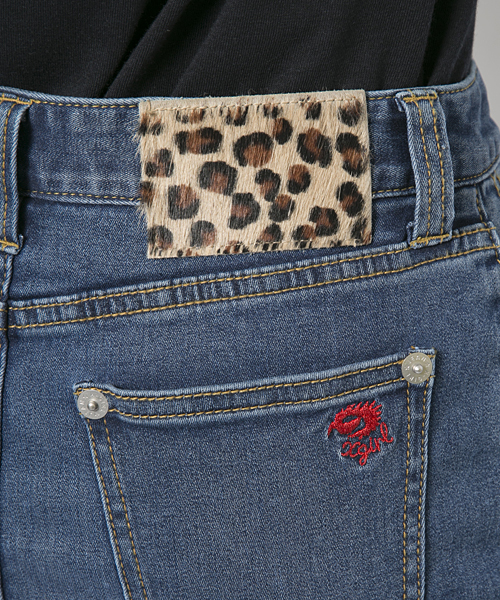 X-girl（エックスガール）の「【mini6月号掲載】BREEZE SKINNY PANTS（デニムパンツ・レディース・インディゴブルー/ライトインディゴブルー・1/2/0）」の4枚目の写真