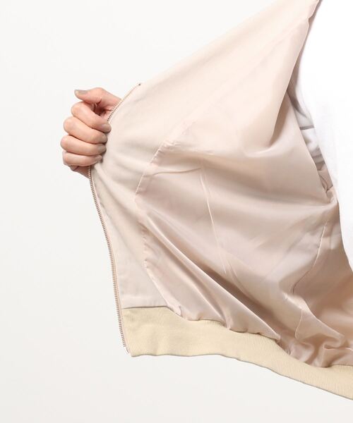 Te chichi（テチチ）の「Ｙカラーリブブルゾン（ブルゾン・レディース・ベージュ/ライトベージュ・ﾌﾘ-）」の4枚目の写真