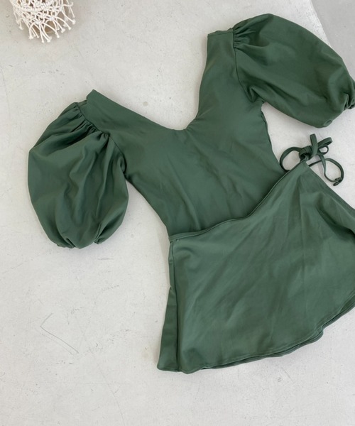 by muni:r(バイ ムニール)の「ラグジュアリームードVネックパフワンピース水着(水着・レディース・ブラック/グリーン・FREE)」の4枚目の写真