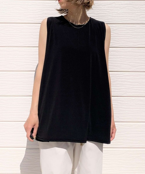 Q（キュー）の「フレアノースリトップス（Tシャツ/カットソー・レディース・ブラック/ベージュ・MEDIUM）」の3枚目の写真