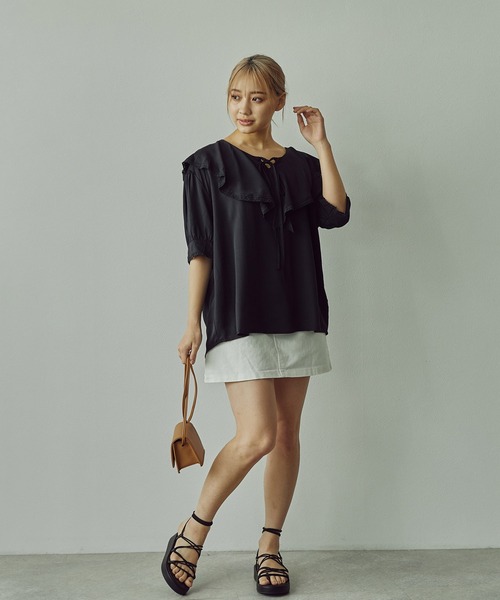 toucher du brise（トゥシェドブリーズ）の「軽やか綺麗見え　5分袖フリルカラーブラウス　WEARIST【さくら】コラボ別注カラー（シャツ/ブラウス・レディース・ホワイト/ブラック/ベージュ・M）」の6枚目の写真