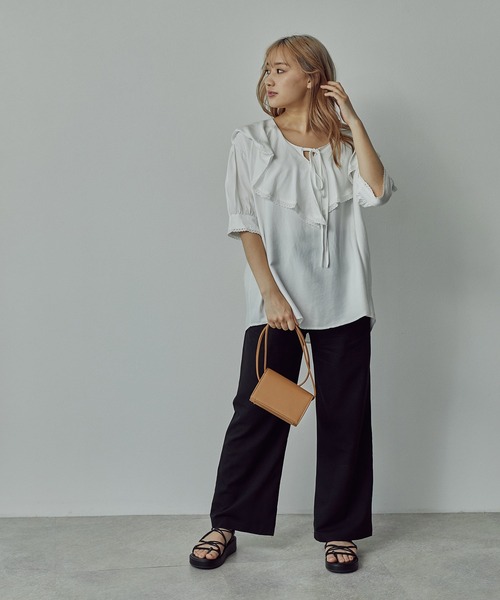 toucher du brise（トゥシェドブリーズ）の「軽やか綺麗見え　5分袖フリルカラーブラウス　WEARIST【さくら】コラボ別注カラー（シャツ/ブラウス・レディース・ホワイト/ブラック/ベージュ・M）」の9枚目の写真