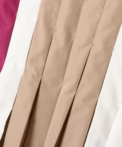 TEVALT（ヴァレット）の「配色タックノースリブラウス（シャツ/ブラウス・レディース・グリーン系/ベージュ/レッド・38）」の11枚目の写真