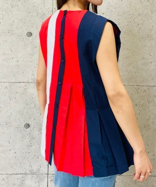 TEVALT（ヴァレット）の「配色タックノースリブラウス（シャツ/ブラウス・レディース・グリーン系/ベージュ/レッド・38）」の13枚目の写真