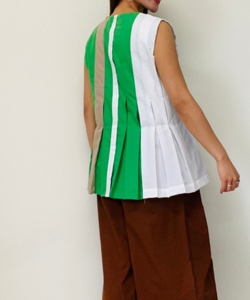 TEVALT（ヴァレット）の「配色タックノースリブラウス（シャツ/ブラウス・レディース・グリーン系/ベージュ/レッド・38）」の21枚目の写真