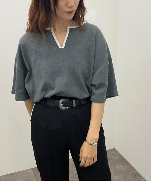 apres jour mignon(アプレジュールミニョン)の「楊柳カットキーネックトップス 【ZOZOTOWN限定アイテム】(Tシャツ/カットソー・レディース・ホワイト系その他/アイボリー/カーキ/ブラック/ブルー・フリー/X-LARGE)」の5枚目の写真