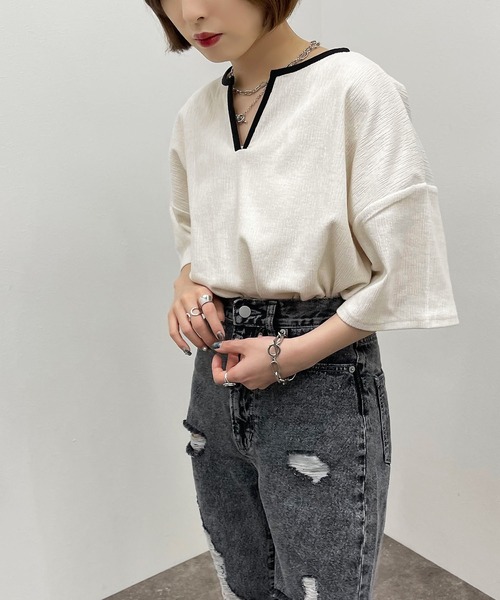 apres jour mignon(アプレジュールミニョン)の「楊柳カットキーネックトップス 【ZOZOTOWN限定アイテム】(Tシャツ/カットソー・レディース・ホワイト系その他/アイボリー/カーキ/ブラック/ブルー・フリー/X-LARGE)」の16枚目の写真