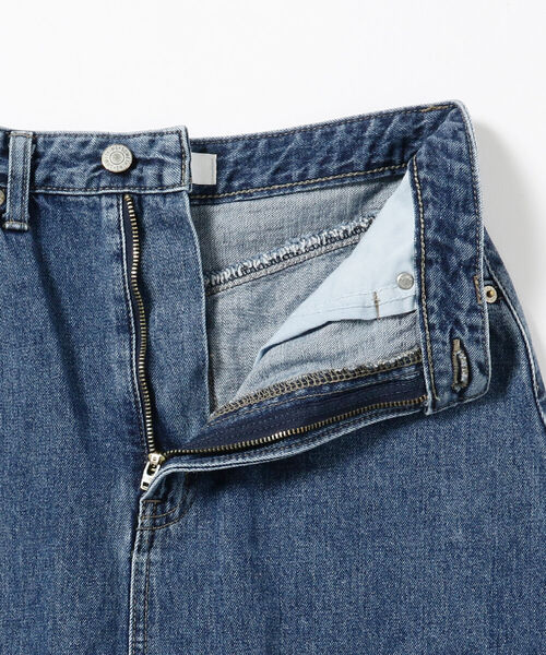 B:MING by BEAMS（ビーミングバイビームス）の「SOMETHING × B:MING by BEAMS / 別注 タックマキシ スカート（デニムスカート・レディース・ブラック/インディゴブルー・MEDIUM/SMALL）」の22枚目の写真