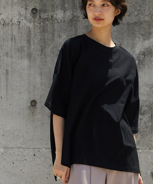 OMNES（オムネス）の「梨地ビッグボックス半袖Tシャツ（Tシャツ/カットソー・レディース・ホワイト/ブラック/グリーン系その他/サーモンピンク・FREE）」の3枚目の写真