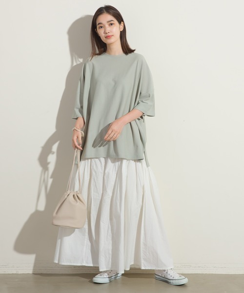 OMNES（オムネス）の「梨地ビッグボックス半袖Tシャツ（Tシャツ/カットソー・レディース・ホワイト/ブラック/グリーン系その他/サーモンピンク・FREE）」の16枚目の写真