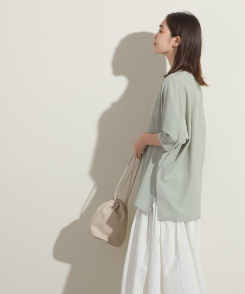 OMNES（オムネス）の「梨地ビッグボックス半袖Tシャツ（Tシャツ/カットソー・レディース・ホワイト/ブラック/グリーン系その他/サーモンピンク・FREE）」の17枚目の写真