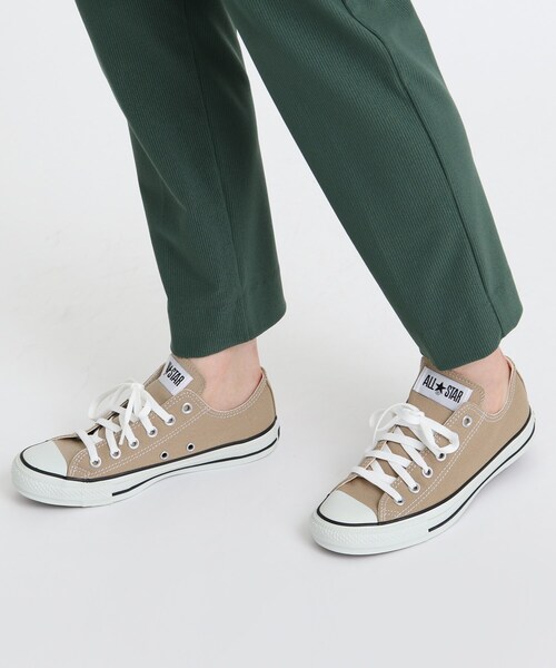 INDIVI(インディヴィ)の「◆【otonaMUSE 12月号掲載商品 佐田真由美さん着用】CONVERSE CANVAS ALL STAR COLORS OX(スニーカー・レディース・ホワイト/ライトベージュ・40/35/45/30)」の3枚目の写真