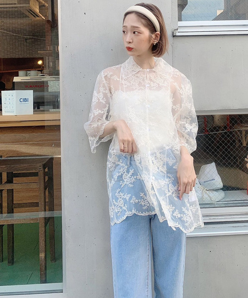 Voyage titty&Co.PETIT(ボヤージュティティアンドコープチ)の「【Voyage titty&Co.】フラワーチュールビックシャツ(シャツ/ブラウス・レディース・ホワイト・FREE)」の2枚目の写真