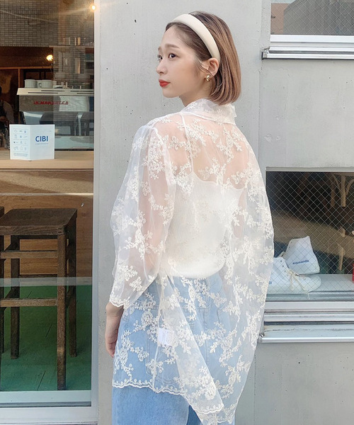 Voyage titty&Co.PETIT(ボヤージュティティアンドコープチ)の「【Voyage titty&Co.】フラワーチュールビックシャツ(シャツ/ブラウス・レディース・ホワイト・FREE)」の6枚目の写真