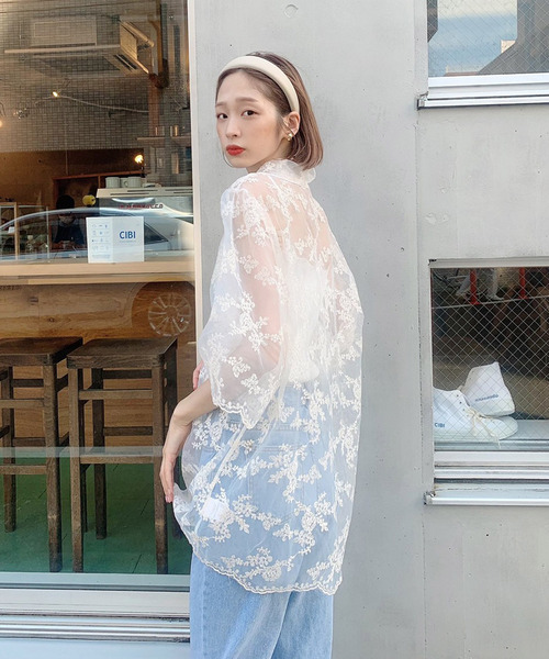 Voyage titty&Co.PETIT(ボヤージュティティアンドコープチ)の「【Voyage titty&Co.】フラワーチュールビックシャツ(シャツ/ブラウス・レディース・ホワイト・FREE)」の7枚目の写真