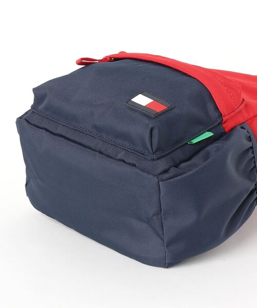 TOMMY HILFIGER(トミーヒルフィガー)の「スモールバックパック(バックパック/リュック・キッズ・レッド/レッド系その他・FREE)」の4枚目の写真