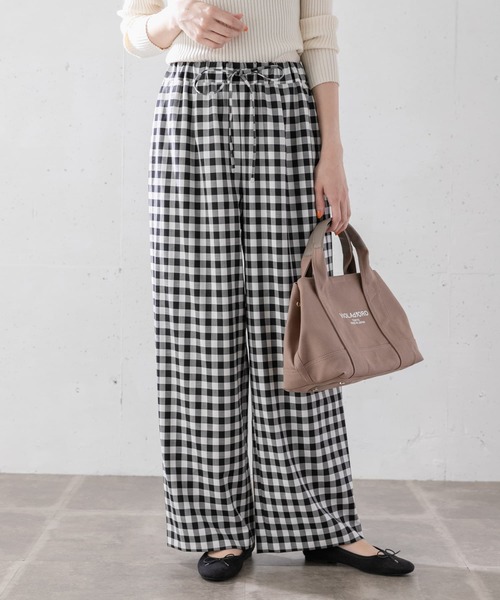 URBAN RESEARCH Sonny Label（アーバンリサーチサニーレーベル）の「【WEB限定】ギンガムチェックイージーパンツ（その他パンツ・レディース・ブラック/ブルー・FREE）」の2枚目の写真