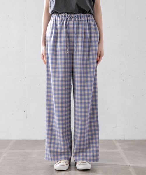 URBAN RESEARCH Sonny Label（アーバンリサーチサニーレーベル）の「【WEB限定】ギンガムチェックイージーパンツ（その他パンツ・レディース・ブラック/ブルー・FREE）」の10枚目の写真