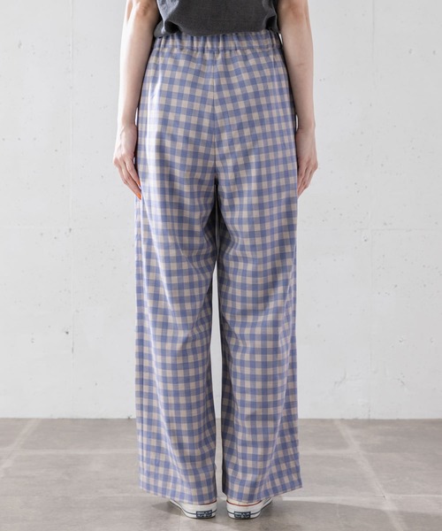 URBAN RESEARCH Sonny Label（アーバンリサーチサニーレーベル）の「【WEB限定】ギンガムチェックイージーパンツ（その他パンツ・レディース・ブラック/ブルー・FREE）」の12枚目の写真