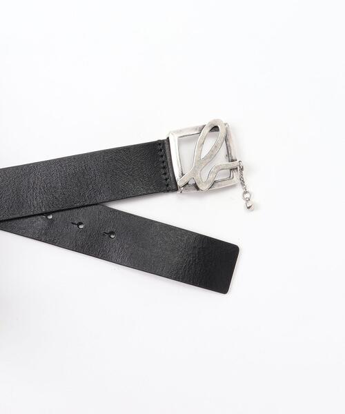 agnes b.（アニエスベー）の「AC37 レザー ロゴベルト（ベルト・レディース・ブラック・80/85/75）」の2枚目の写真