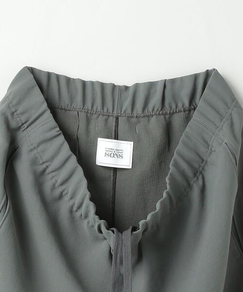 UNITED ARROWS & SONS（ユナイテッドアローズアンドサンズ）の「＜UNITED ARROWS & SONS by DAISUKE OBANA＞ Ⅰ TRACK PANTS/パンツ（その他パンツ・メンズ・ブラック/グレー・M/S/L/XL）」の4枚目の写真