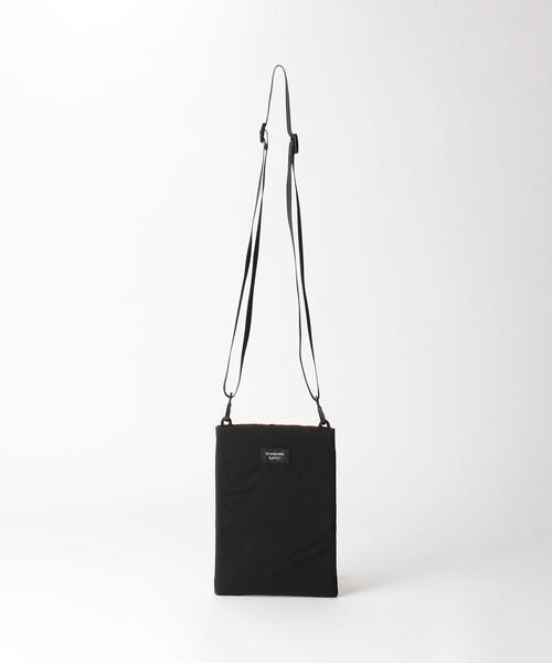 STANDARD SUPPLY（スタンダードサプライ）の「＜STANDARD SUPPLY（スタンダードサプライ）＞ PADDED SHOULDER/バッグ（ショルダーバッグ・メンズ・ライトグレー/ブラック・FREE）」の2枚目の写真